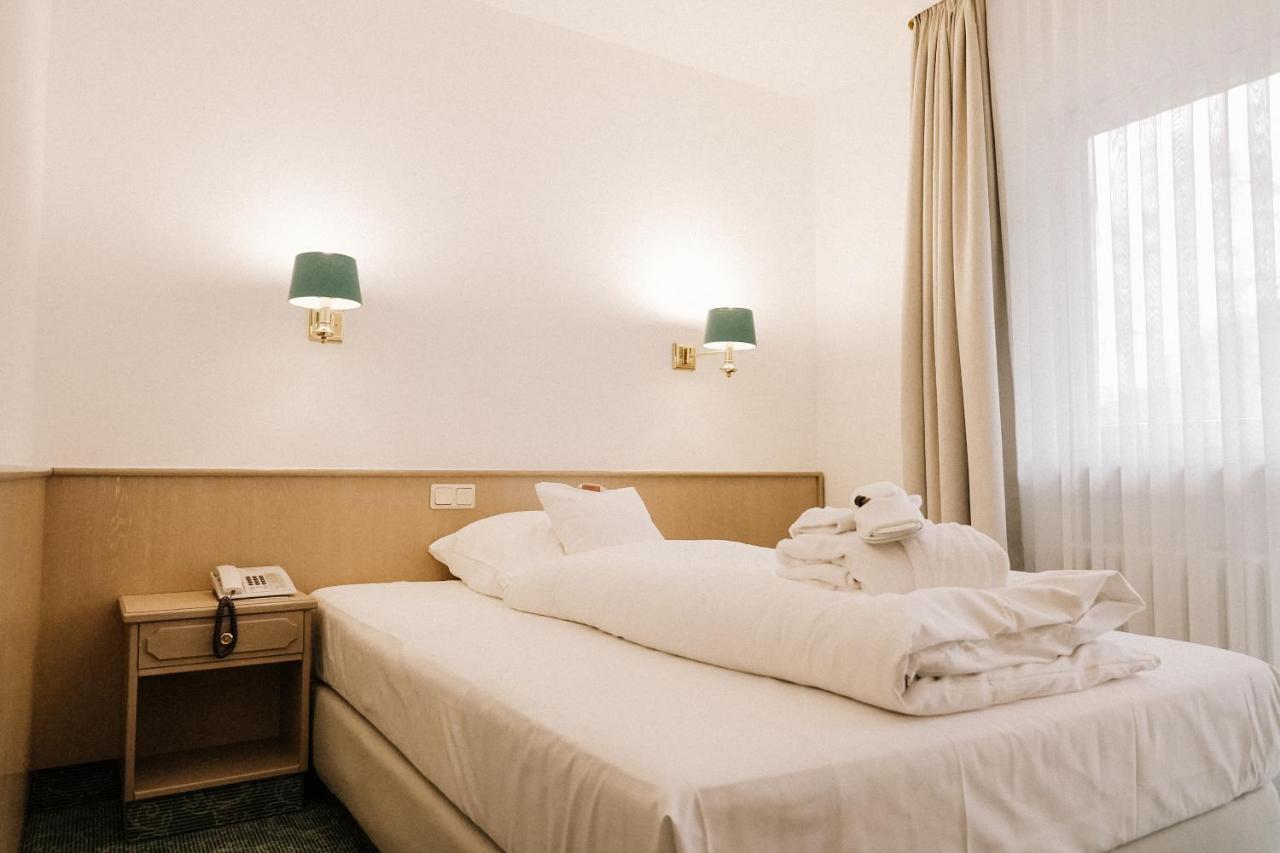 Landhotel Waldhaus Laubach  Екстериор снимка